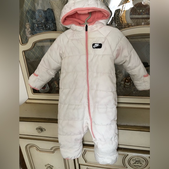 Nike puffer girls snowsuit excellent condition size 18 no